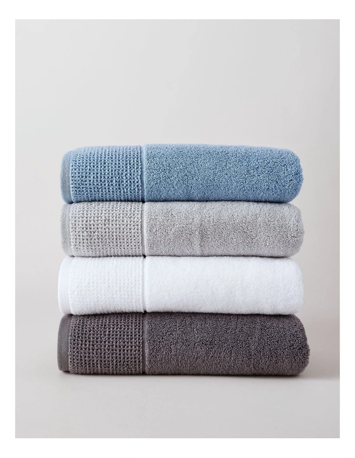 Lightweight towel