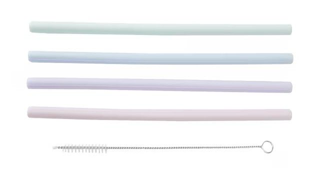 Colourful drinking straws and a pipe cleaner.